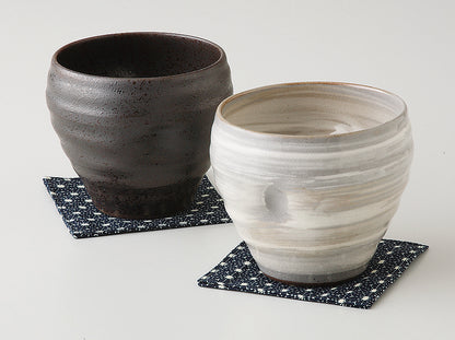 釉器　えくぼカップ